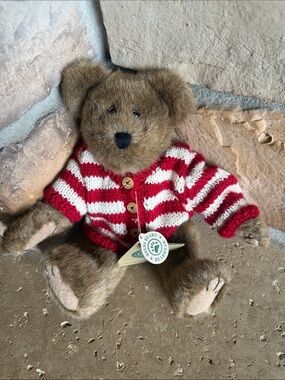 Boyds Bears Waldo Bearsworth Red White Striped Knit Cardigan, 11 inch moveable